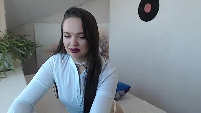 Luxuriouss s online show from October 2025 04:09:02 AM