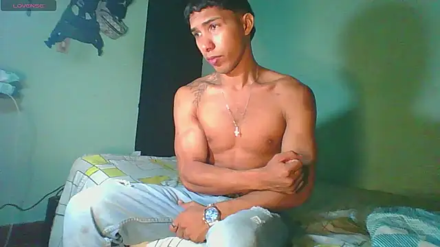 maximo vega newv online show from February 2025 06:50:02 AM