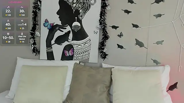 Adelesmithh online show from October 2025 11:55:02 AM