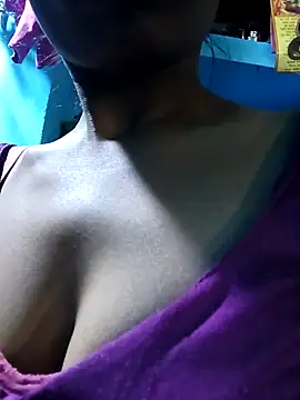 Snapshot of Kajal__Mehra chatting on November 2025 05:10:01 AM Kajal Mehra online show from November 2025 05:10:01 AM