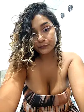 BrendaGirs online show from April 2026 07:45:01 AM