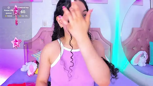 amandalee01 online show from November 2025 07:57:01 PM