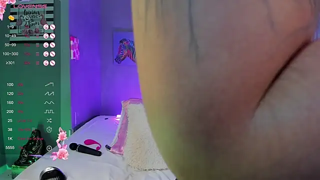 PammelaRoss1 online show from March 2026 05:19:02 PM