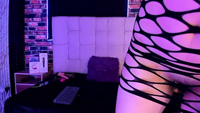 meelanyharux303av online show from March 2026 05:59:02 AM