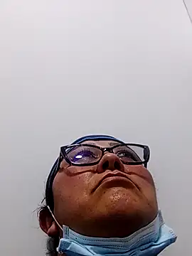 Darly Gomez online show from March 2025 06:11:02 PM