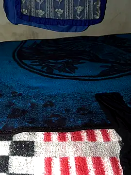 manuamador online show from October 2025 03:58:01 AM