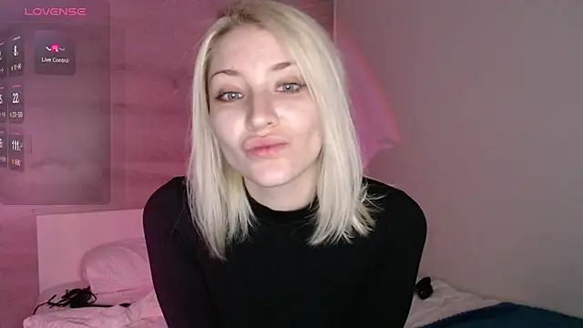 alexa novak online show from November 2025 02:39:01 AM