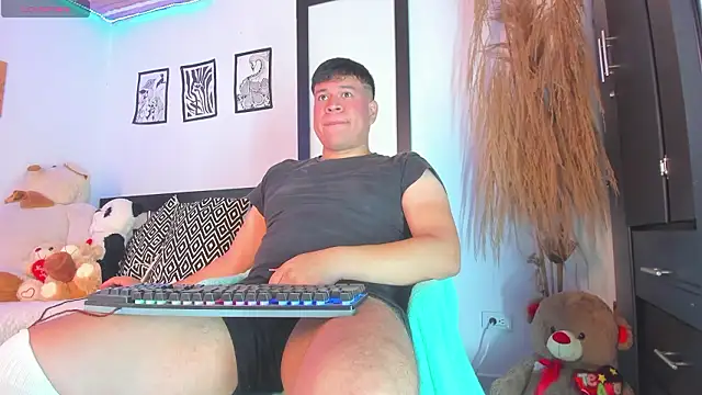 Snapshot of Nicolaskoling chatting on March 2026 01:27:02 AM Nicolaskoling online show from March 2026 01:27:02 AM