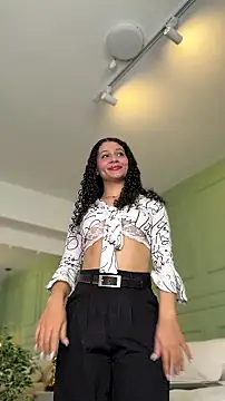 Snapshot of SHARONN____ chatting on July 2026 07:39:01 PM SHARONN online show from July 2026 07:39:01 PM