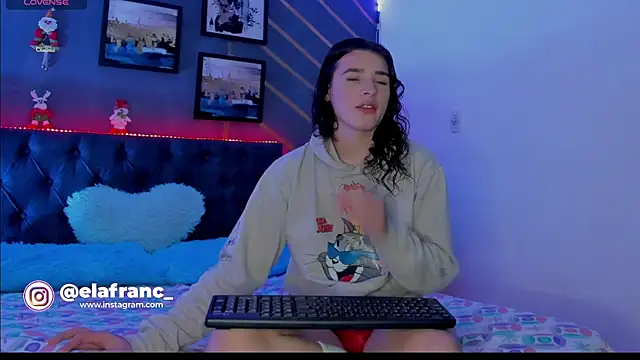 elafranco  online show from December 2024 10:16:01 PM