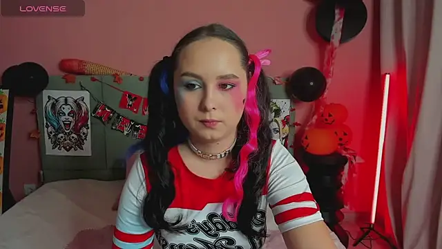 BeatriceReeves online show from November 2025 01:19:02 AM