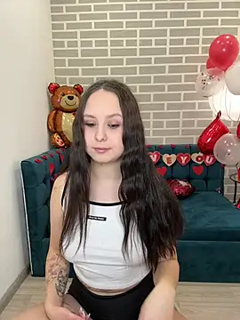 BeatriceReeves online show from February 2026 01:00:02 AM