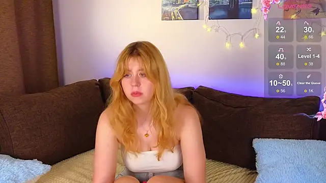 Penny Staaar online show from December 2024 08:49:02 PM