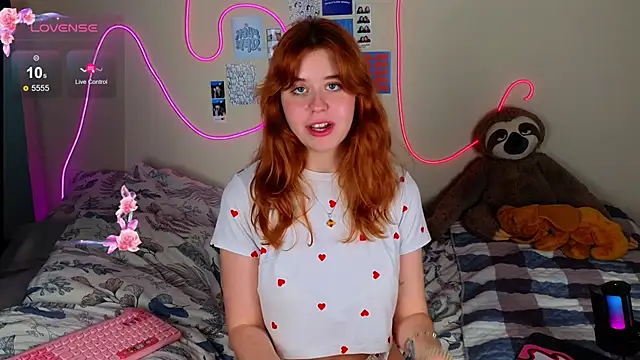 Penny Staaar online show from February 2025 11:21:02 PM