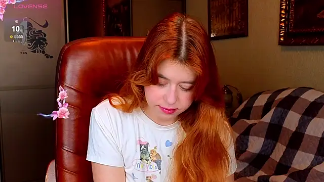 Penny Staaar online show from October 2025 05:29:01 AM