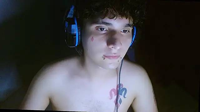 Charley quin online show from April 2026 11:29:02 PM