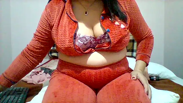 spicy loulou online show from December 2024 08:26:02 PM