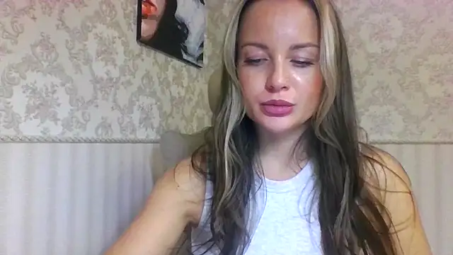 jennifer838 online show from December 2025 06:35:02 PM