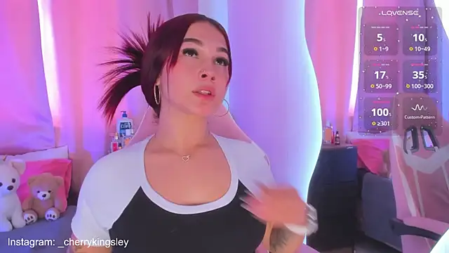 Snapshot of _cherrykingsley1 chatting on February 2025 05:35:01 PM cherrykingsley1 online show from February 2025 05:35:01 PM