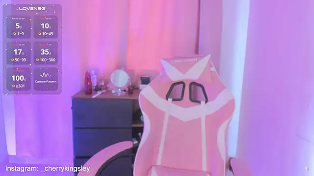 Snapshot of _cherrykingsley1 chatting on March 2025 02:00:01 PM cherrykingsley1 online show from March 2025 02:00:01 PM