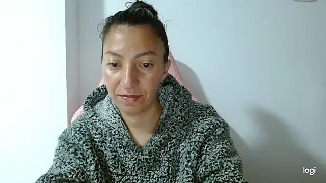 kaybabyhot online show from September 2025 03:39:01 PM