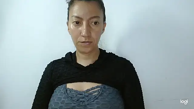 kaybabyhot online show from December 2025 03:20:01 PM