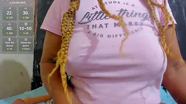 KamariaFyre online show from March 2026 01:39:01 PM