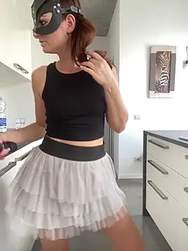 Snapshot of Samira-Summer chatting on March 2025 02:12:01 PM Samira-Summer online show from March 2025 02:12:01 PM