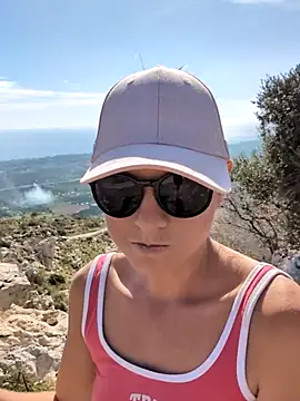 Snapshot of Samira-Summer chatting on November 2025 09:54:02 AM Samira-Summer online show from November 2025 09:54:02 AM