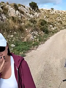 Snapshot of Samira-Summer chatting on November 2025 12:15:01 PM Samira-Summer online show from November 2025 12:15:01 PM