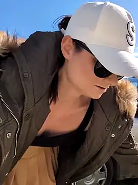 Snapshot of Samira-Summer chatting on February 2026 01:10:01 PM Samira-Summer online show from February 2026 01:10:01 PM