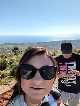 Snapshot of Samira-Summer chatting on February 2026 09:18:02 AM Samira-Summer online show from February 2026 09:18:02 AM