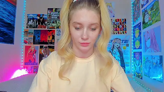 Snapshot of AliceMilman chatting on January 2025 01:16:02 PM AliceMilman online show from January 2025 01:16:02 PM