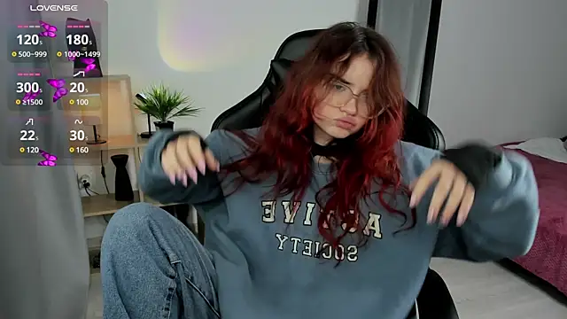 Sonya Glen online show from December 2024 11:39:02 PM