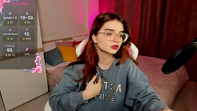 Sonya Glen online show from February 2025 08:50:01 AM