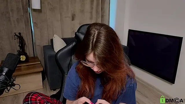 Sonya Glen online show from February 2025 09:55:02 AM