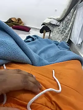 Lahcene online show from March 2026 10:35:01 PM