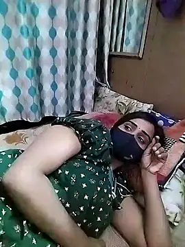 Snapshot of sweety_telugu_couple2027 chatting on February 2025 07:39:02 AM sweety telugu couple2027 online show from February 2025 07:39:02 AM