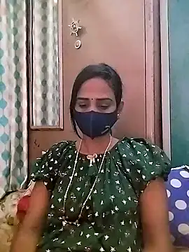 Snapshot of sweety_telugu_couple2027 chatting on February 2025 04:14:02 PM sweety telugu couple2027 online show from February 2025 04:14:02 PM