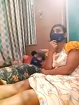 Snapshot of sweety_telugu_couple2027 chatting on February 2025 03:42:02 PM sweety telugu couple2027 online show from February 2025 03:42:02 PM