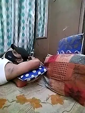 Snapshot of sweety_telugu_couple2027 chatting on February 2025 03:09:02 PM sweety telugu couple2027 online show from February 2025 03:09:02 PM