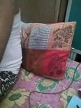 Snapshot of sweety_telugu_couple2027 chatting on March 2025 06:52:02 AM sweety telugu couple2027 online show from March 2025 06:52:02 AM