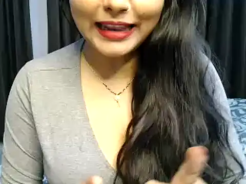 Snapshot of Hritvika chatting on December 2025 04:35:02 PM Hritvika online show from December 2025 04:35:02 PM