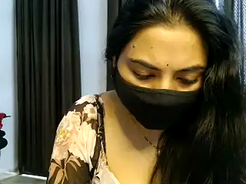 Snapshot of Hritvika chatting on January 2026 04:04:02 AM Hritvika online show from January 2026 04:04:02 AM