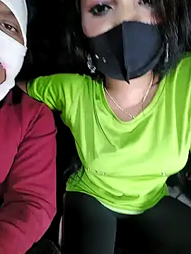 Snapshot of ascuple chatting on December 2024 05:22:01 PM ascuple online show from December 2024 05:22:01 PM