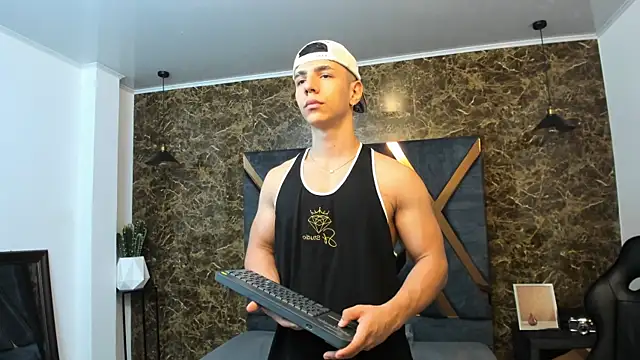 Flynn Riider online show from January 2025 11:19:02 AM