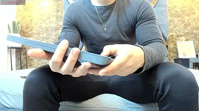 Flynn Riider online show from February 2025 11:28:01 AM