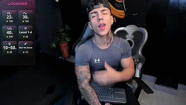 Flynn Riider online show from October 2025 05:39:01 PM