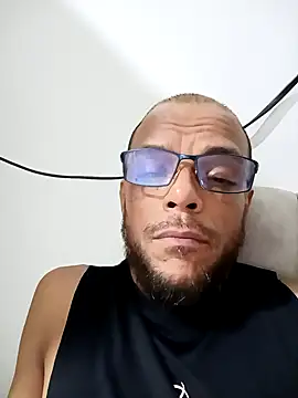 Snapshot of Charly_BC_Dirty chatting on December 2024 05:21:01 AM Charly BC Dirty online show from December 2024 05:21:01 AM