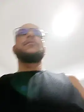 Snapshot of Charly_BC_Dirty chatting on December 2024 09:12:02 PM Charly BC Dirty online show from December 2024 09:12:02 PM